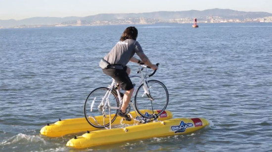 Water-biking-is-possible-with-Baycycle-Project