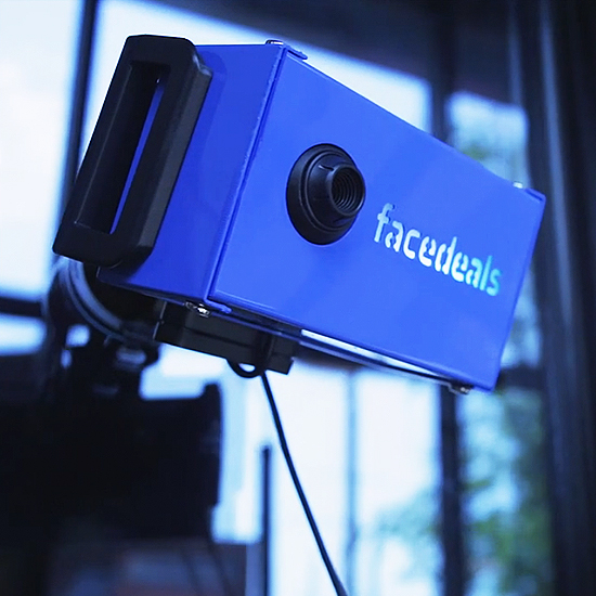 Концепт камеры Facebook распознает вас по фото на вашем профайле