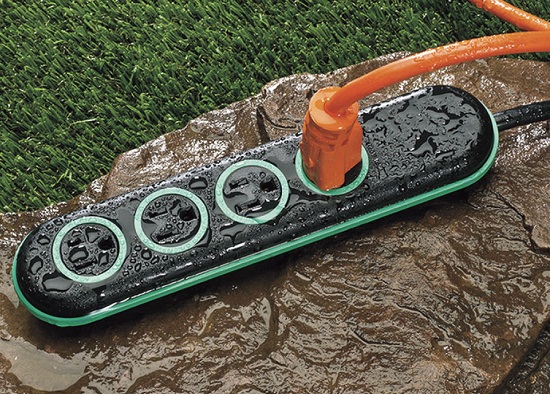 Wet Circuit Power Strip – удлинитель не против принять ванну!