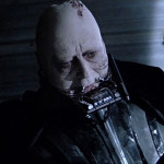 Преподаватель вдыхает гексафторид серы и воспроизводит голос Дарта Вейдера (видео)