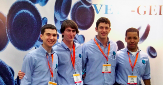 Студент колледжа создает гель, который мгновенно останавливает кровотечение