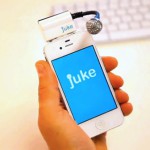 Небольшой девайс превратит iOS-устройство в портативный караоке-плеер