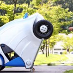 Этот автомобиль прячется в защитный панцирь во время парковки