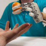 Бионическая рука вернет возможность осязания